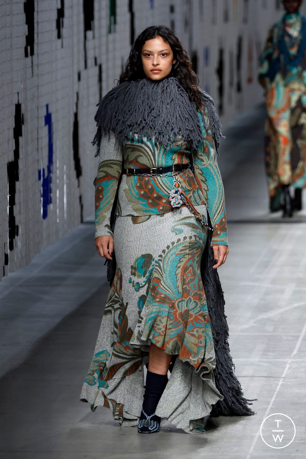 Fashion Week Milan Fall/Winter 2025 look 30 from the Etro collection womenswear