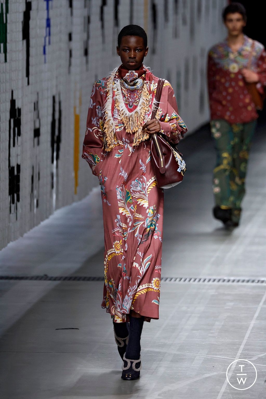Fashion Week Milan Fall/Winter 2025 look 49 from the Etro collection womenswear