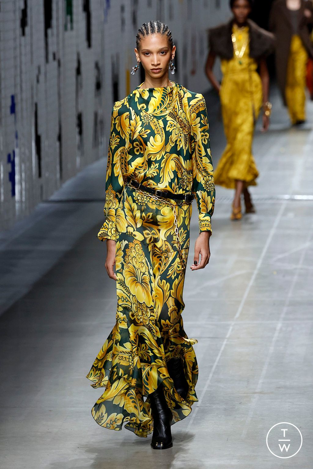 Fashion Week Milan Fall/Winter 2025 look 55 from the Etro collection womenswear