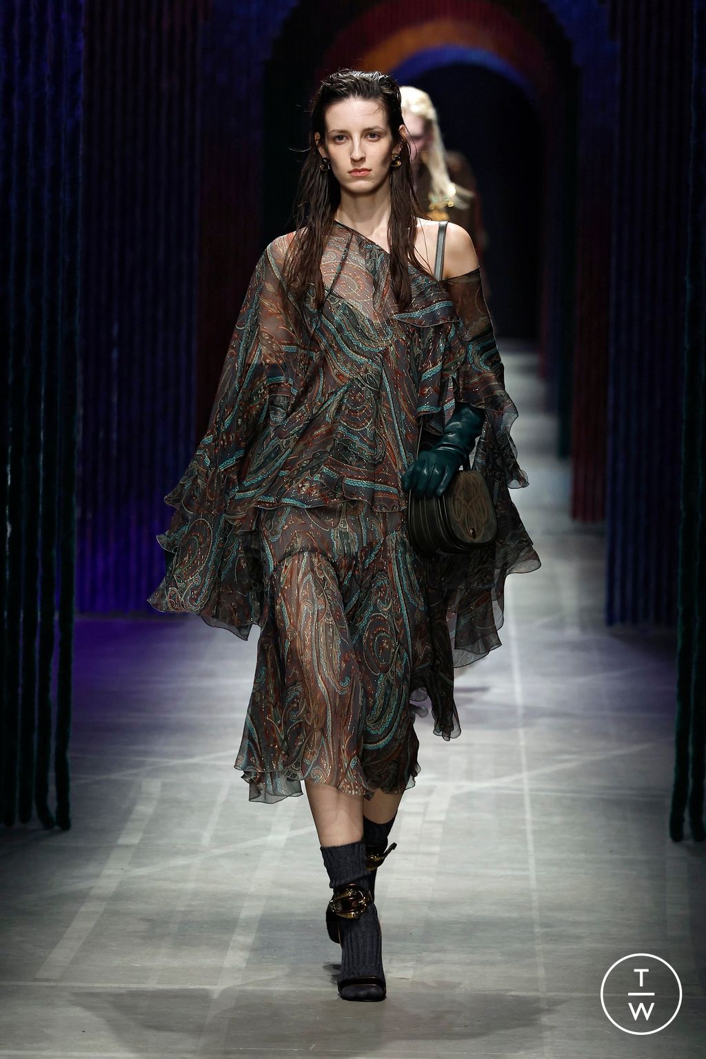 Fashion Week Milan Fall/Winter 2026 look 6 from the Etro collection 女装