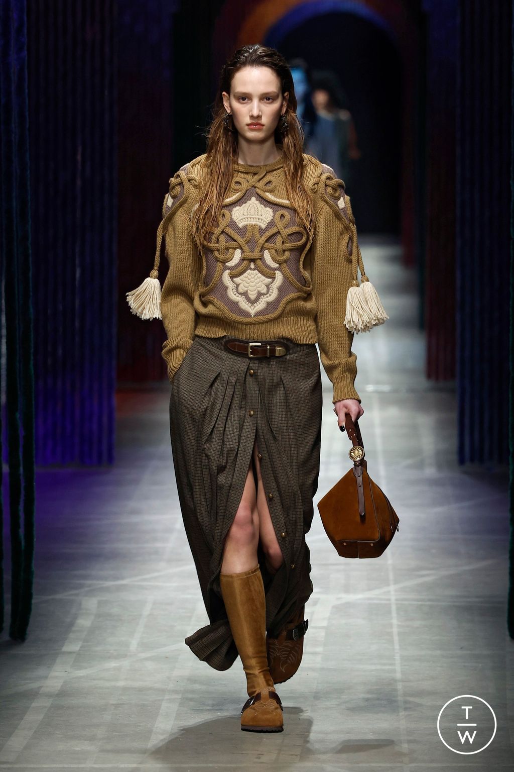 Fashion Week Milan Fall/Winter 2026 look 11 from the Etro collection womenswear