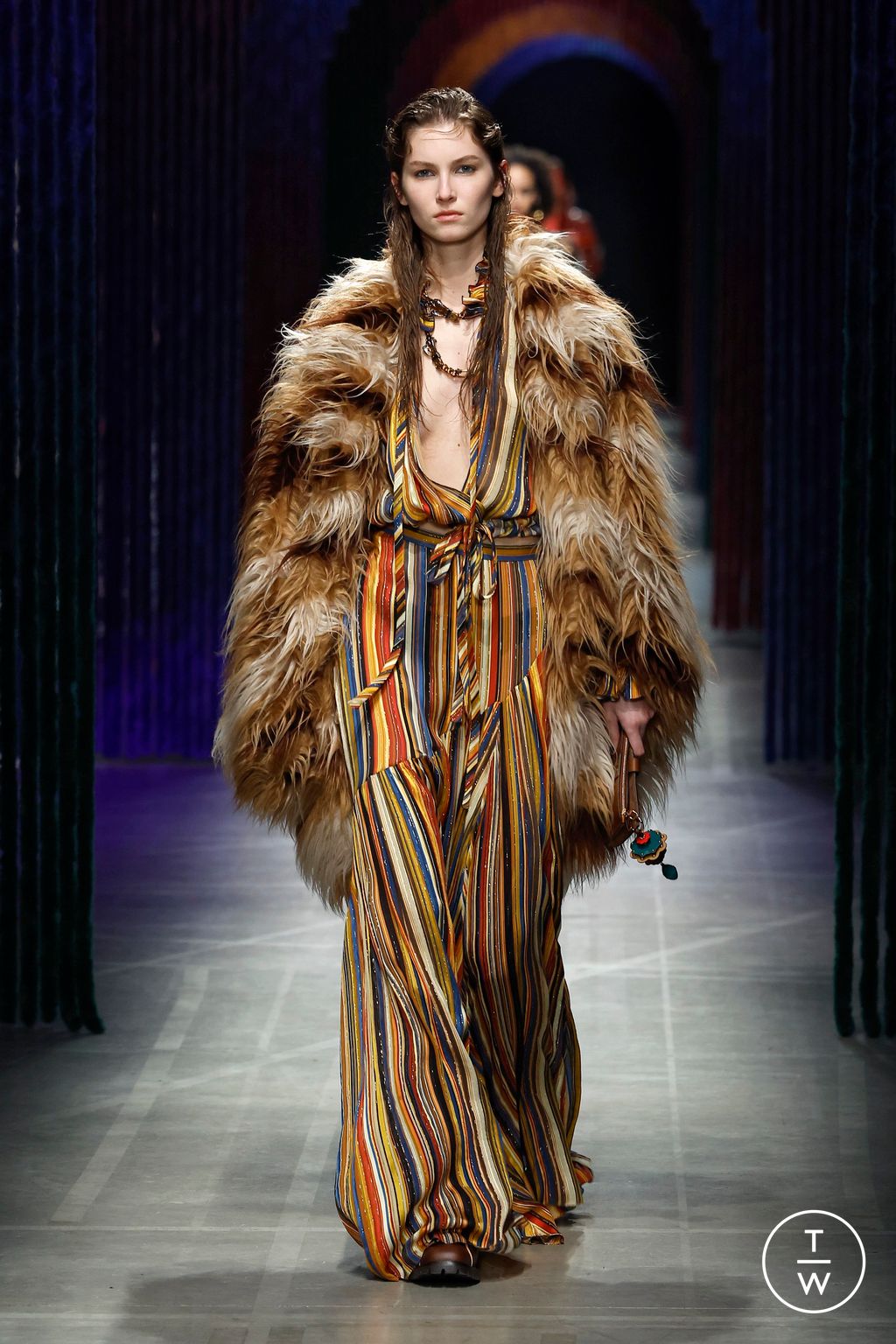 Fashion Week Milan Fall/Winter 2026 look 38 from the Etro collection womenswear