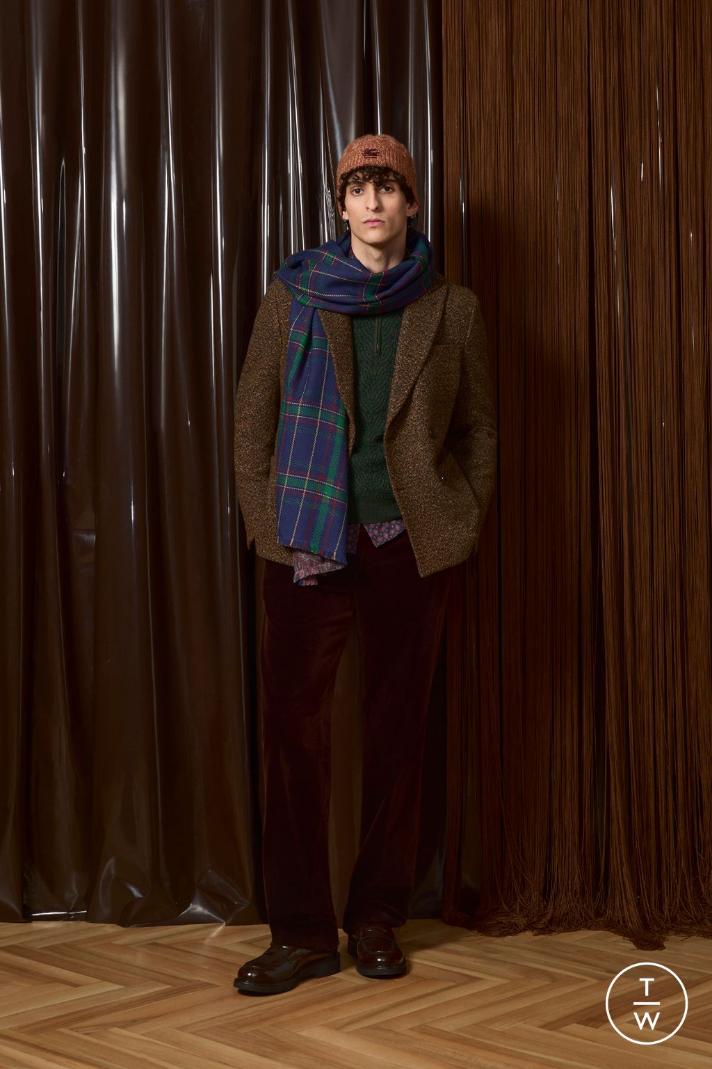 Fashion Week Milan Fall/Winter 2026 look 21 from the Etro collection menswear