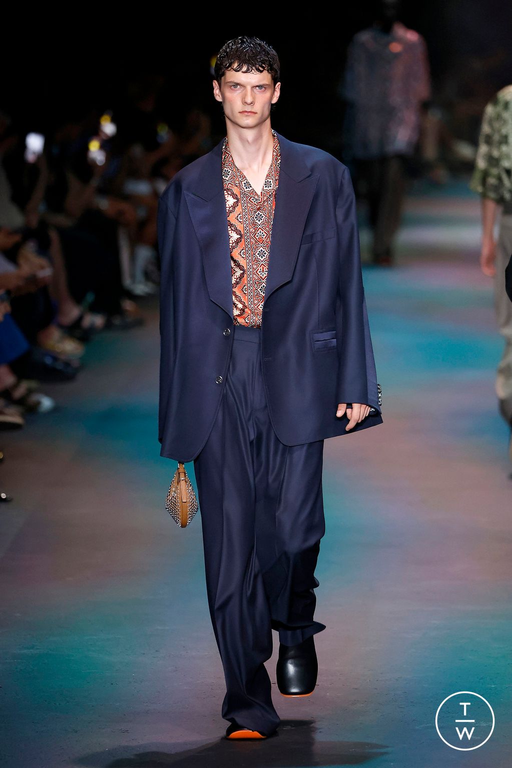 Fashion Week Milan Spring/Summer 2024 look 7 from the Etro collection 男装