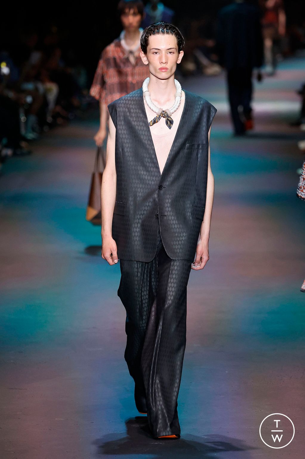 Fashion Week Milan Spring/Summer 2024 look 9 de la collection Etro menswear