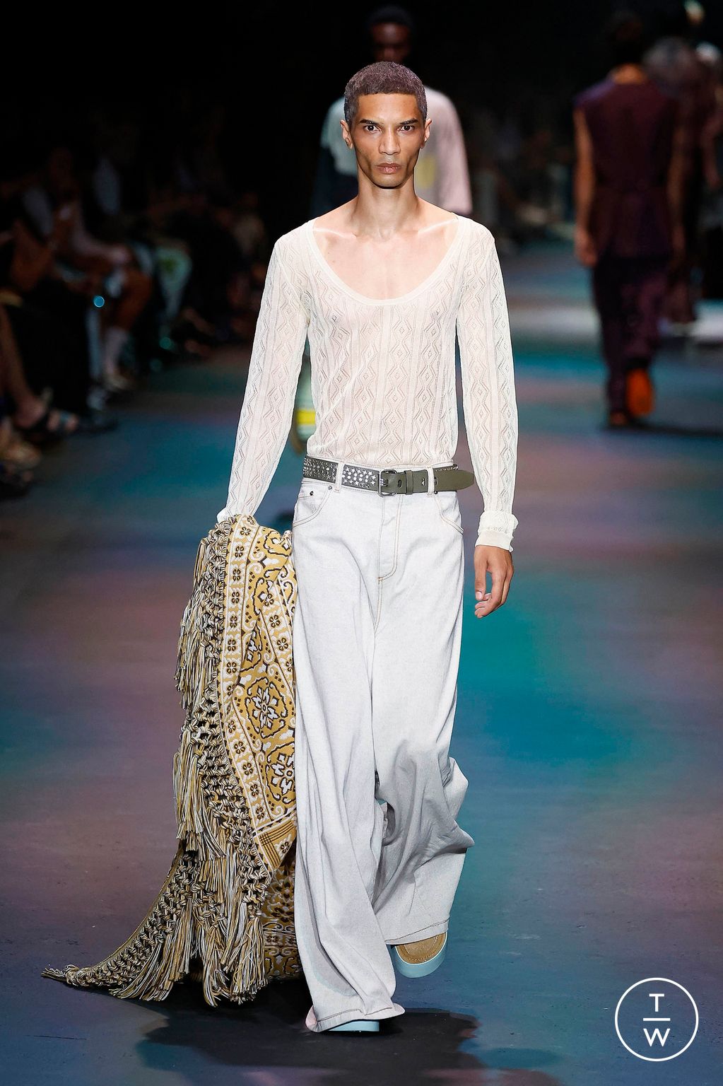 Fashion Week Milan Spring/Summer 2024 look 13 de la collection Etro menswear