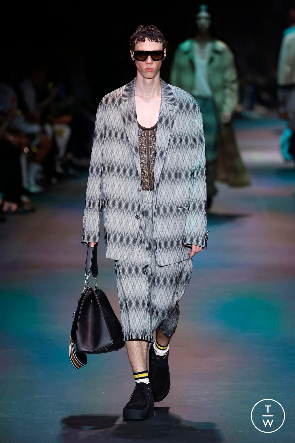 Fashion Week Milan Spring/Summer 2024 look 16 from the Etro collection 男装