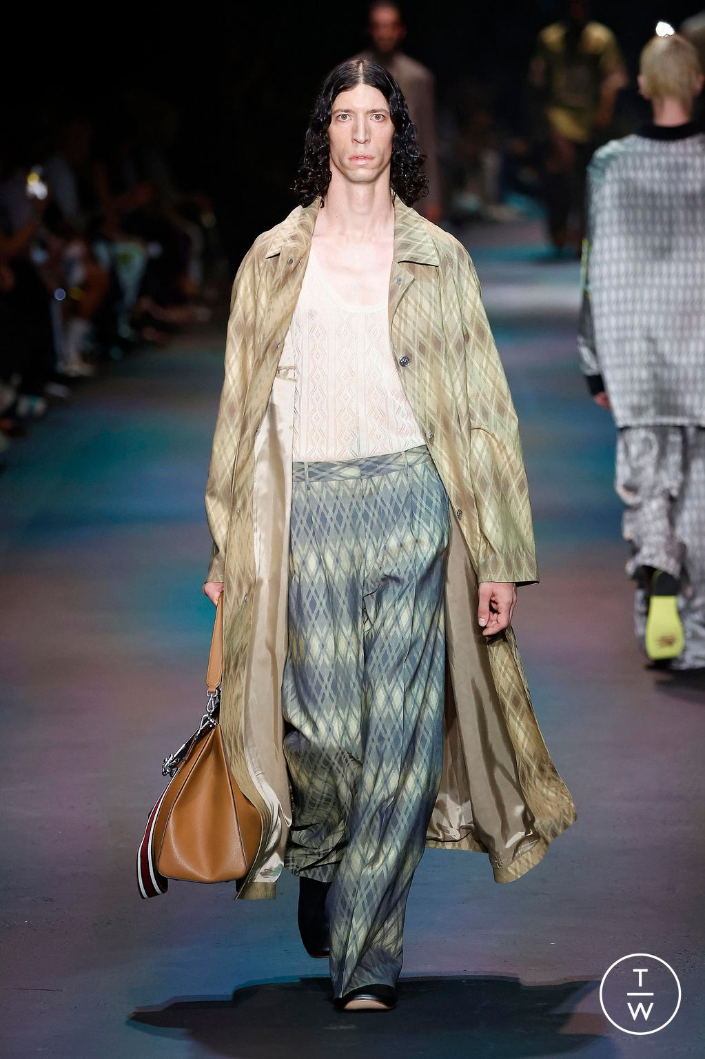 Fashion Week Milan Spring/Summer 2024 look 17 from the Etro collection 男装
