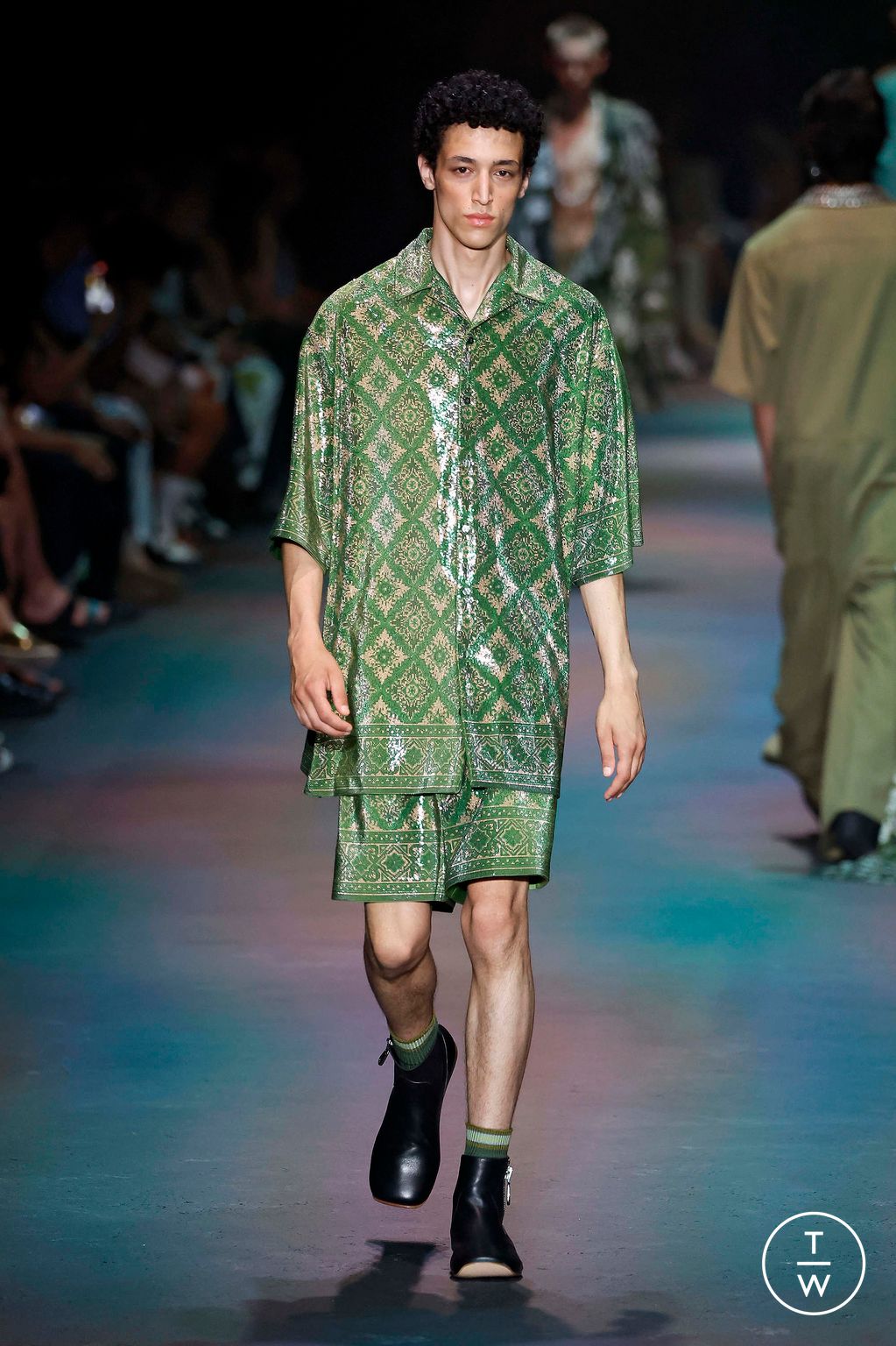 Fashion Week Milan Spring/Summer 2024 look 40 from the Etro collection menswear