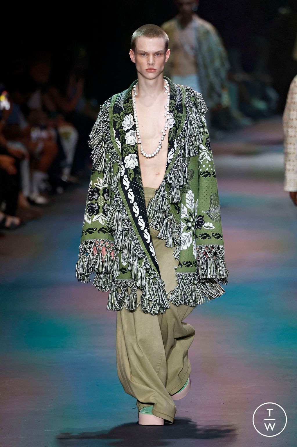 Fashion Week Milan Spring/Summer 2024 look 41 from the Etro collection 男装