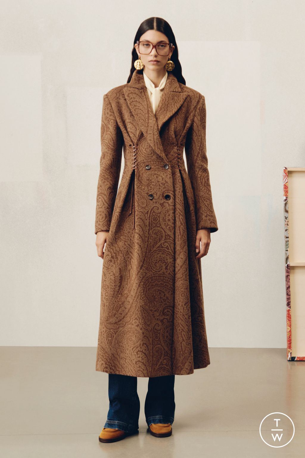 Fashion Week Milan Pre-Fall 2025 look 1 from the Etro collection womenswear