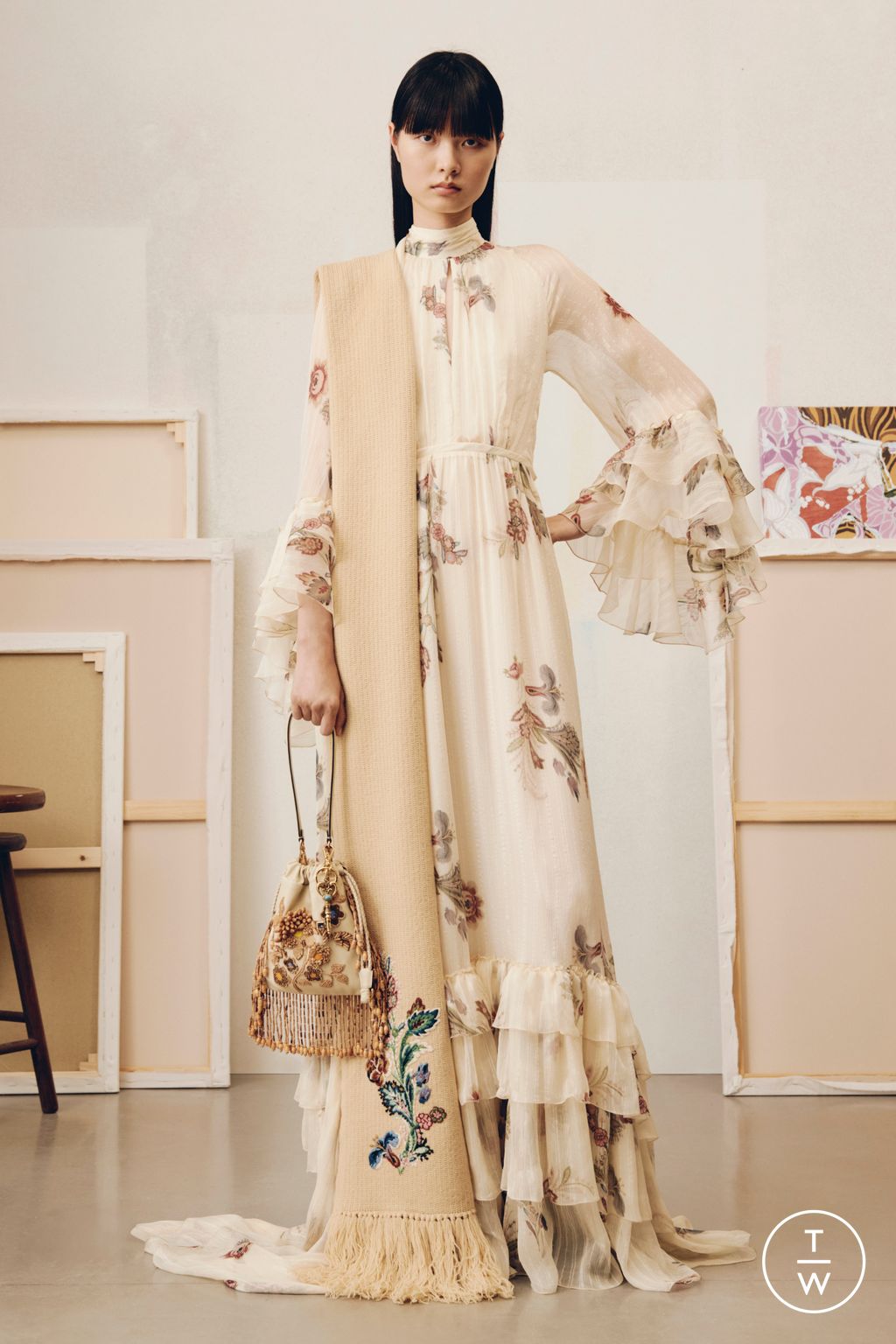 Fashion Week Milan Pre-Fall 2025 look 25 from the Etro collection womenswear