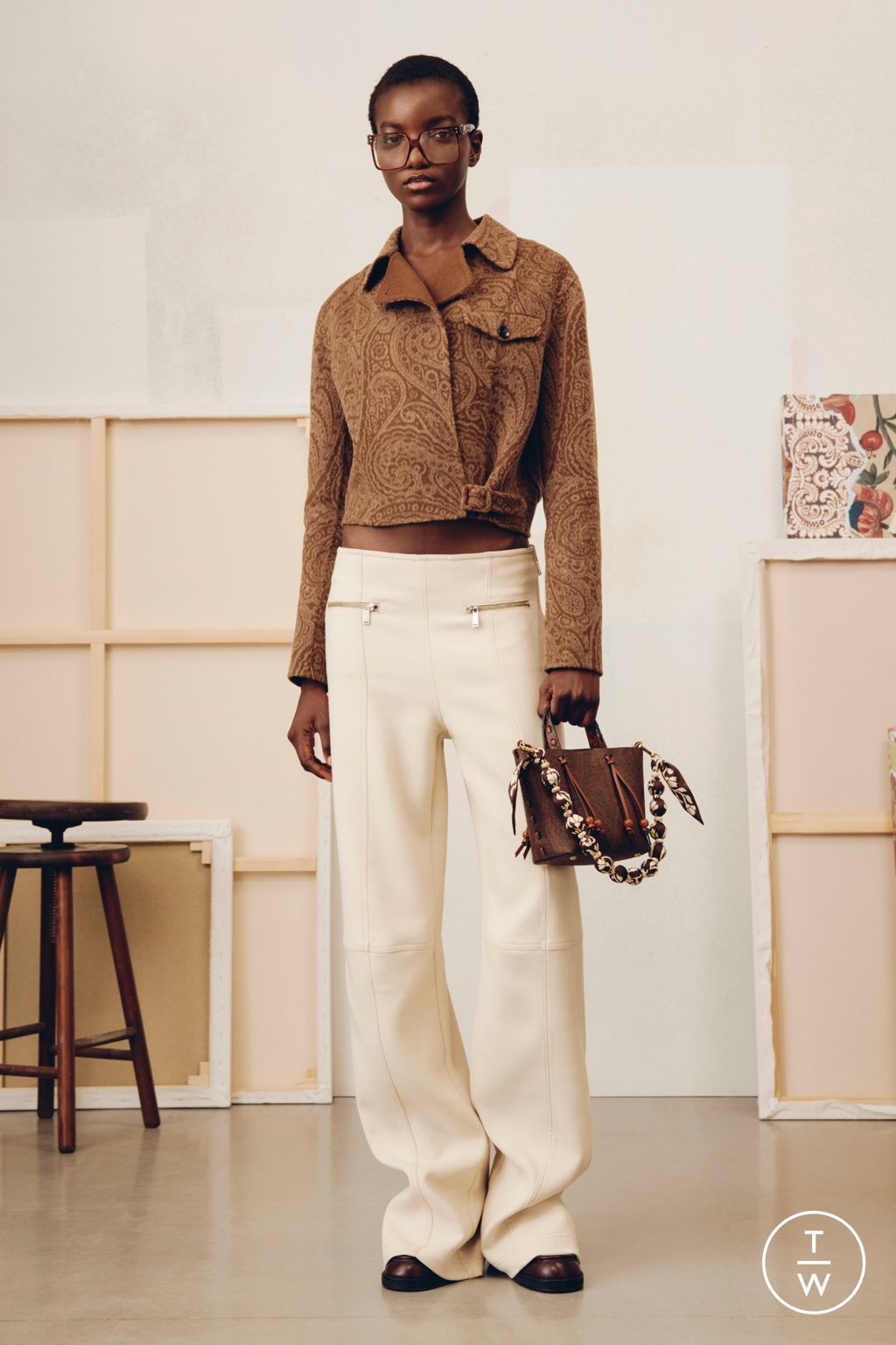 Fashion Week Milan Pre-Fall 2025 look 26 from the Etro collection womenswear