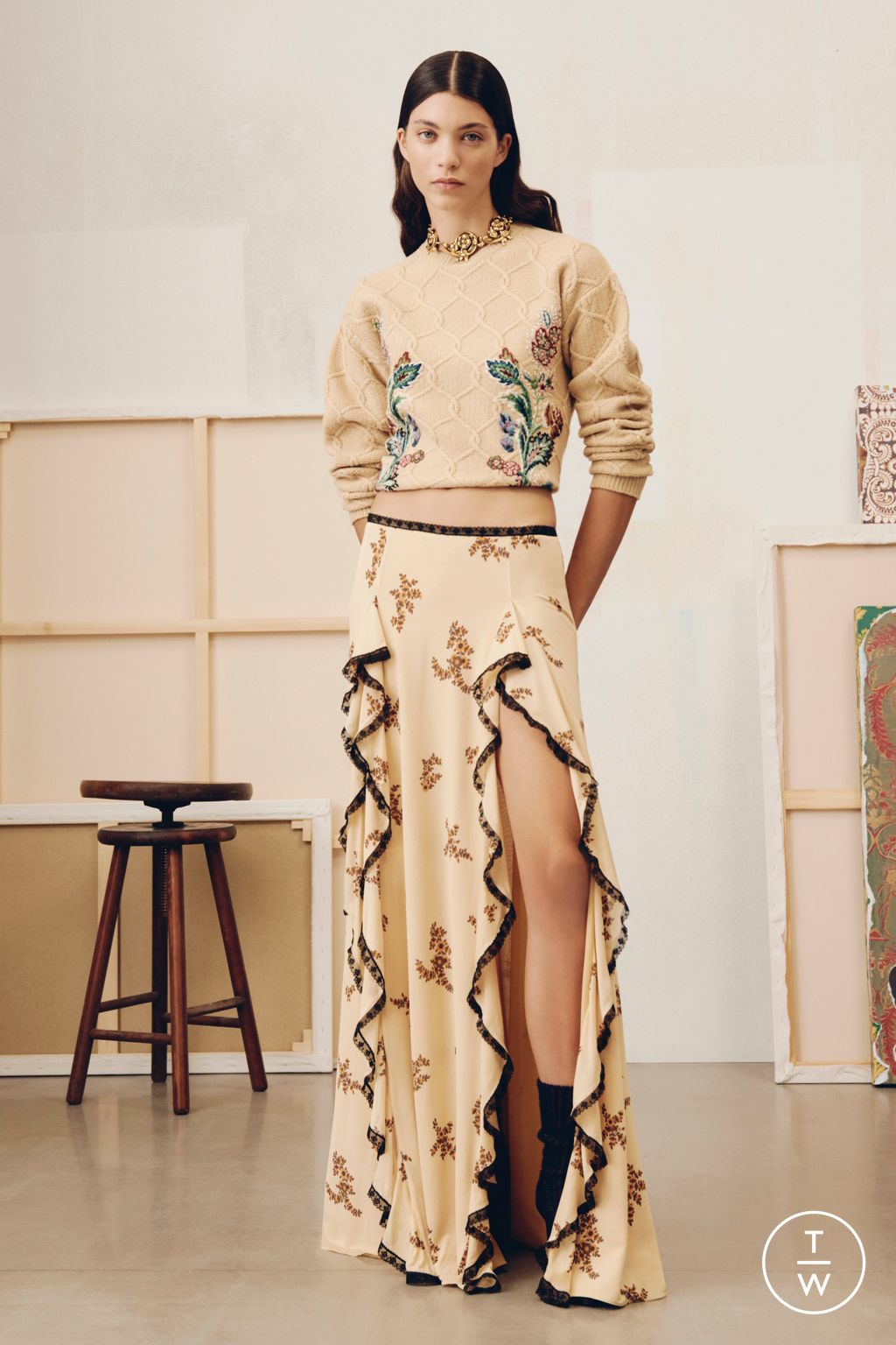 Fashion Week Milan Pre-Fall 2025 look 27 from the Etro collection womenswear