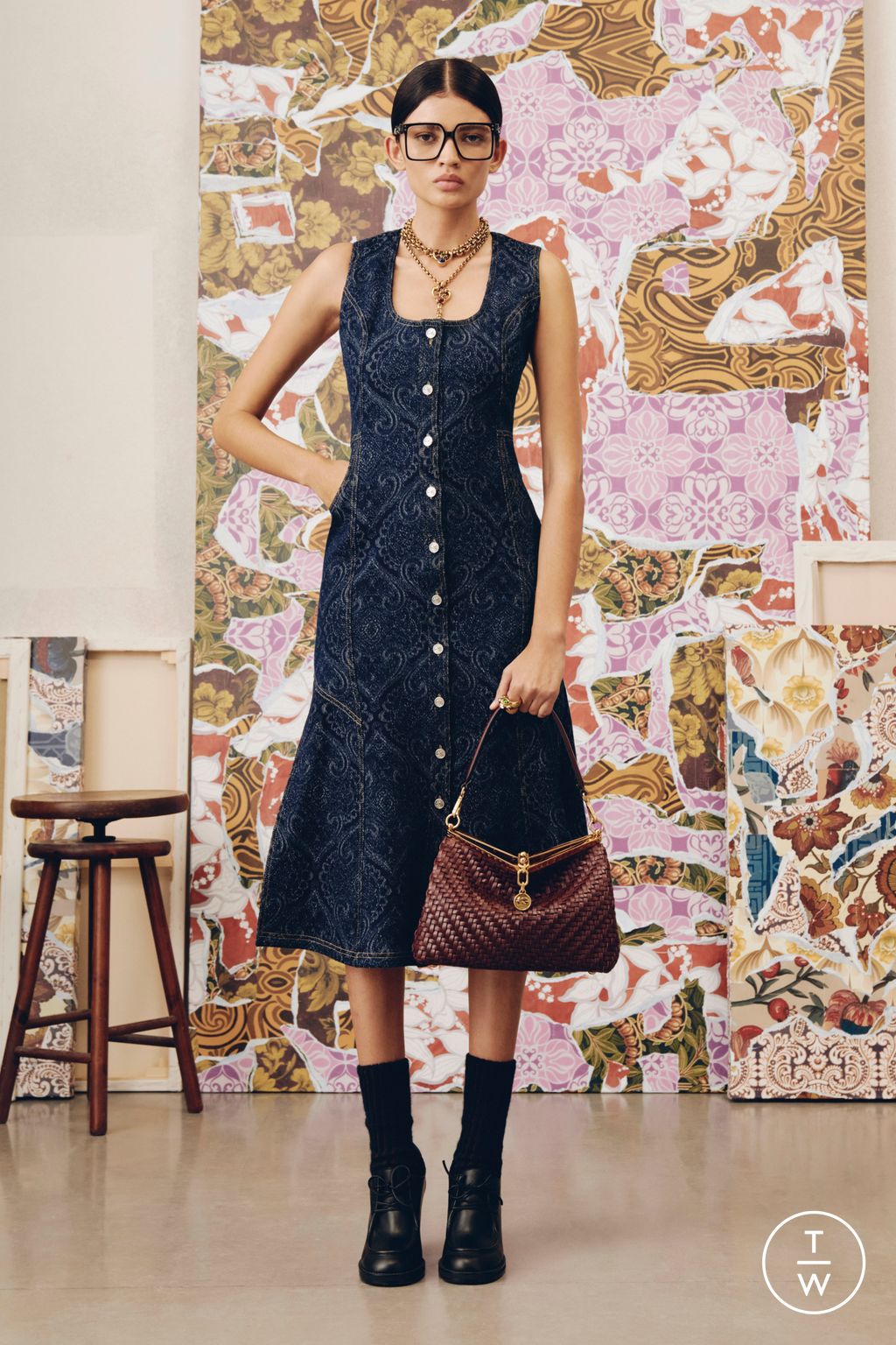 Fashion Week Milan Pre-Fall 2025 look 38 from the Etro collection womenswear