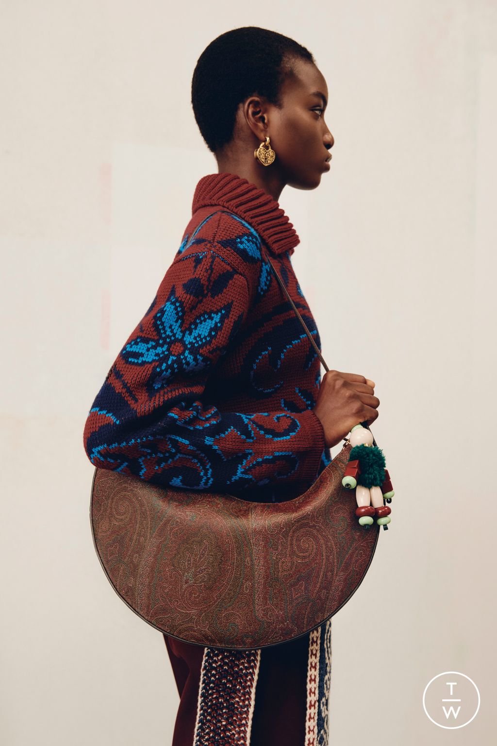 Fashion Week Milan Pre-Fall 2025 look 9 from the Etro collection womenswear