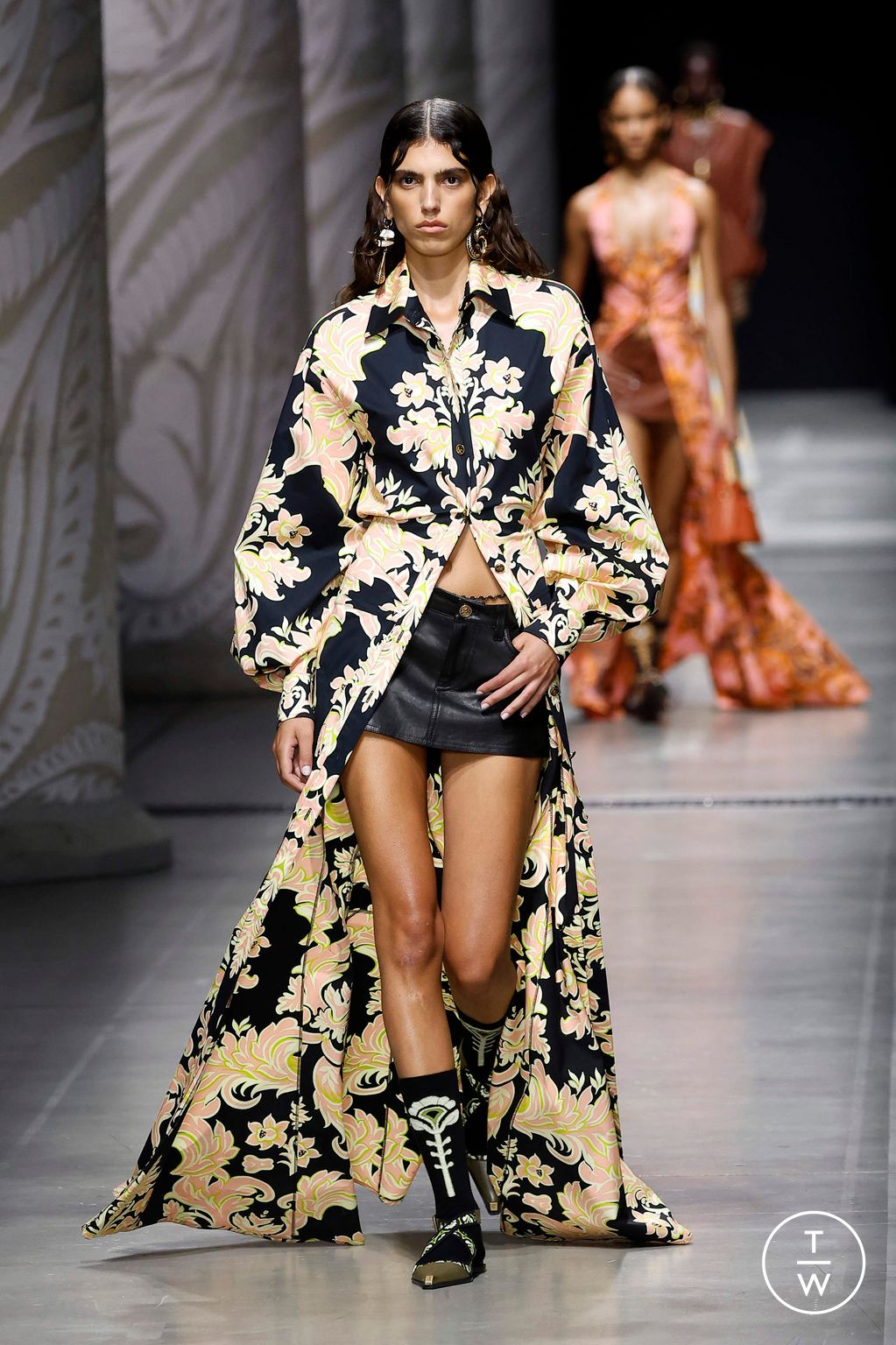 Fashion Week Milan Spring/Summer 2024 look 1 from the Etro collection womenswear
