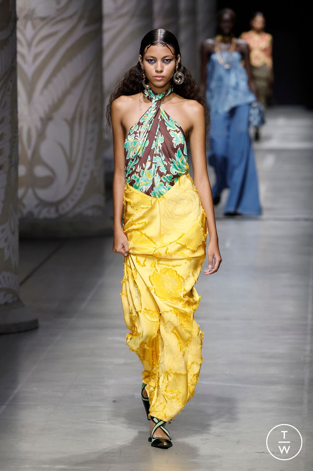 Fashion Week Milan Spring/Summer 2024 look 22 from the Etro collection 女装