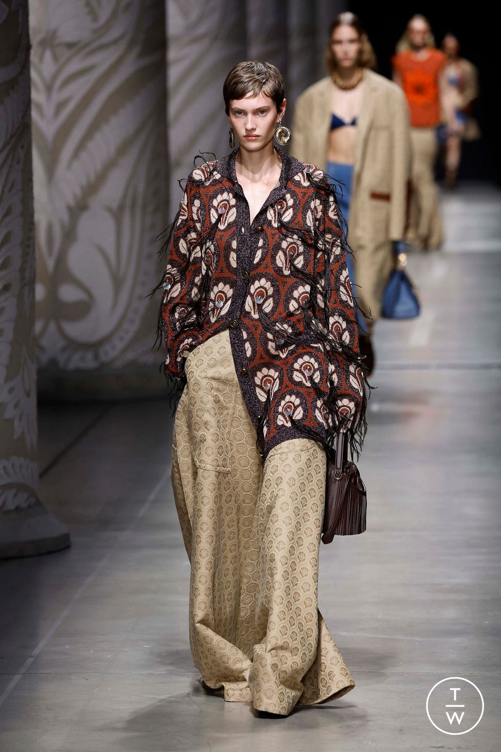 Fashion Week Milan Spring/Summer 2024 look 27 from the Etro collection womenswear