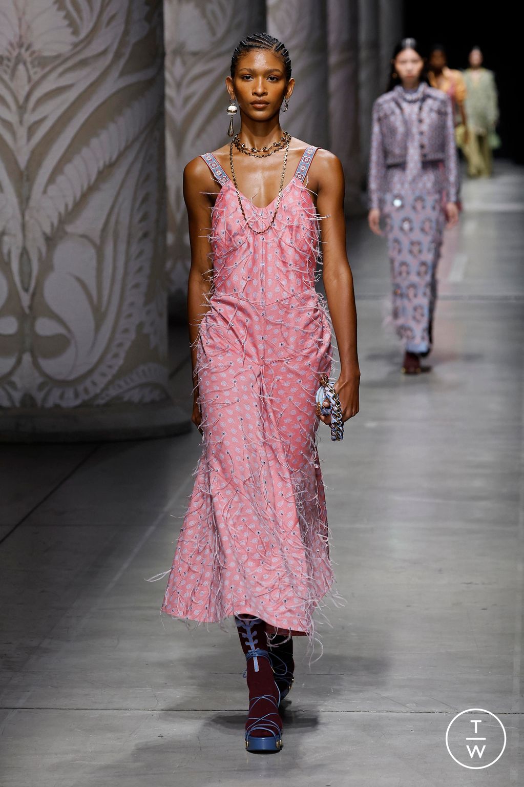 Fashion Week Milan Spring/Summer 2024 look 36 from the Etro collection 女装