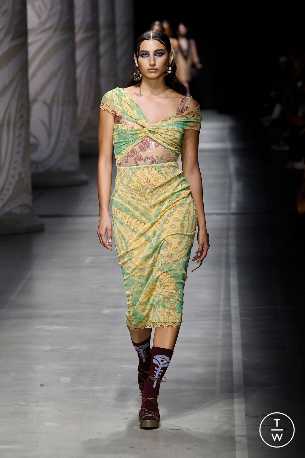Fashion Week Milan Spring/Summer 2024 look 41 from the Etro collection 女装