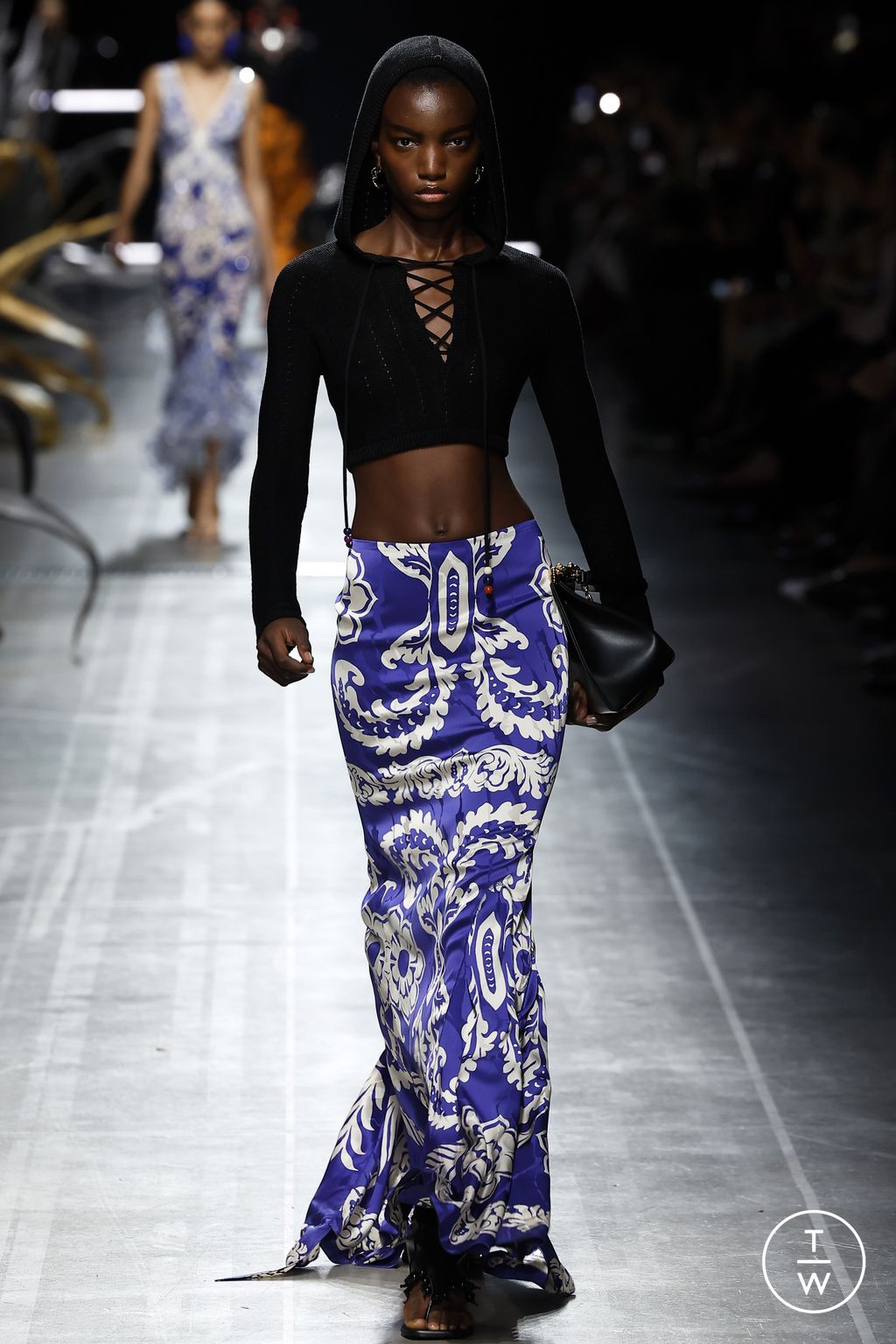 Fashion Week Milan Spring/Summer 2025 look 1 from the Etro collection womenswear
