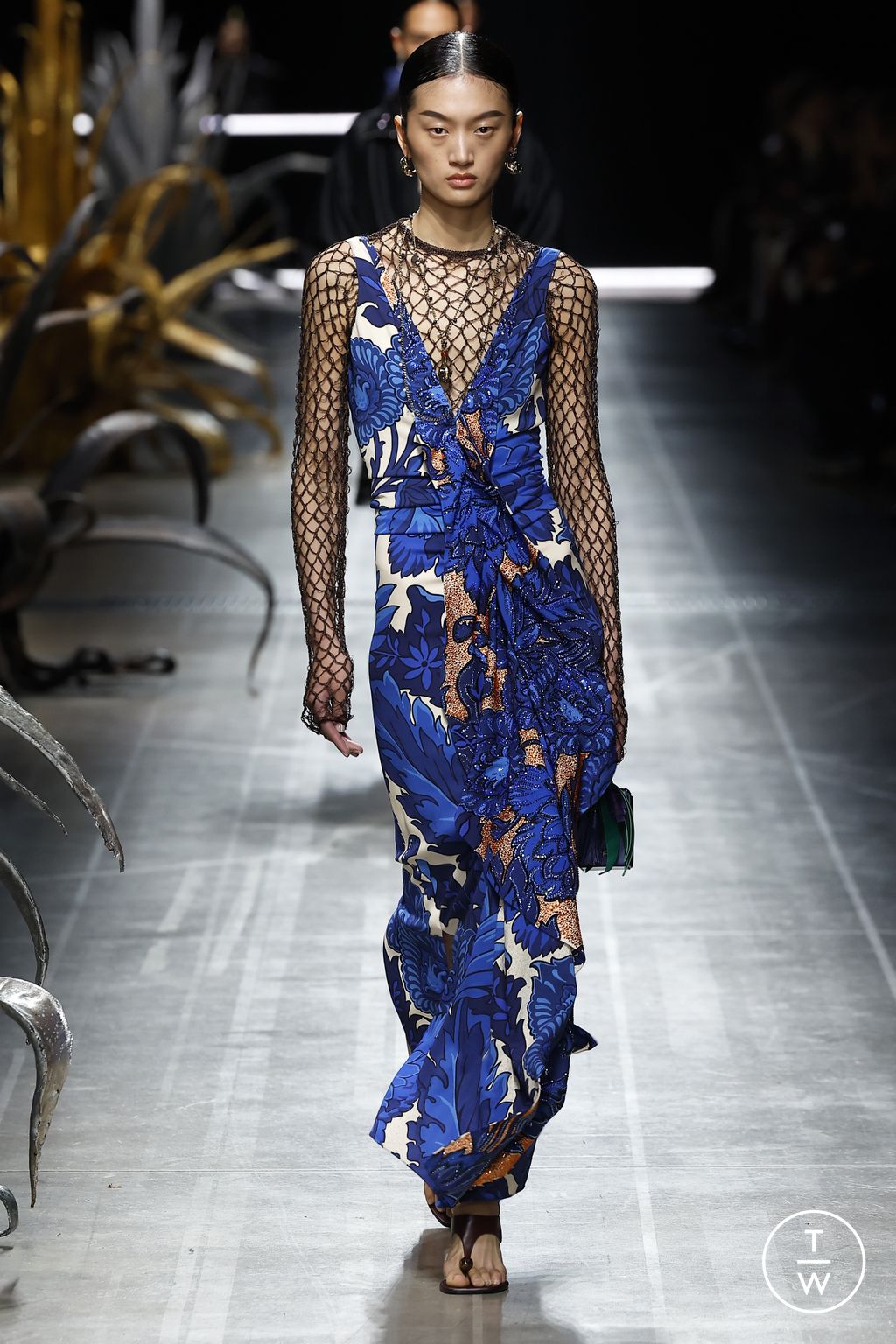 Fashion Week Milan Spring/Summer 2025 look 35 from the Etro collection womenswear