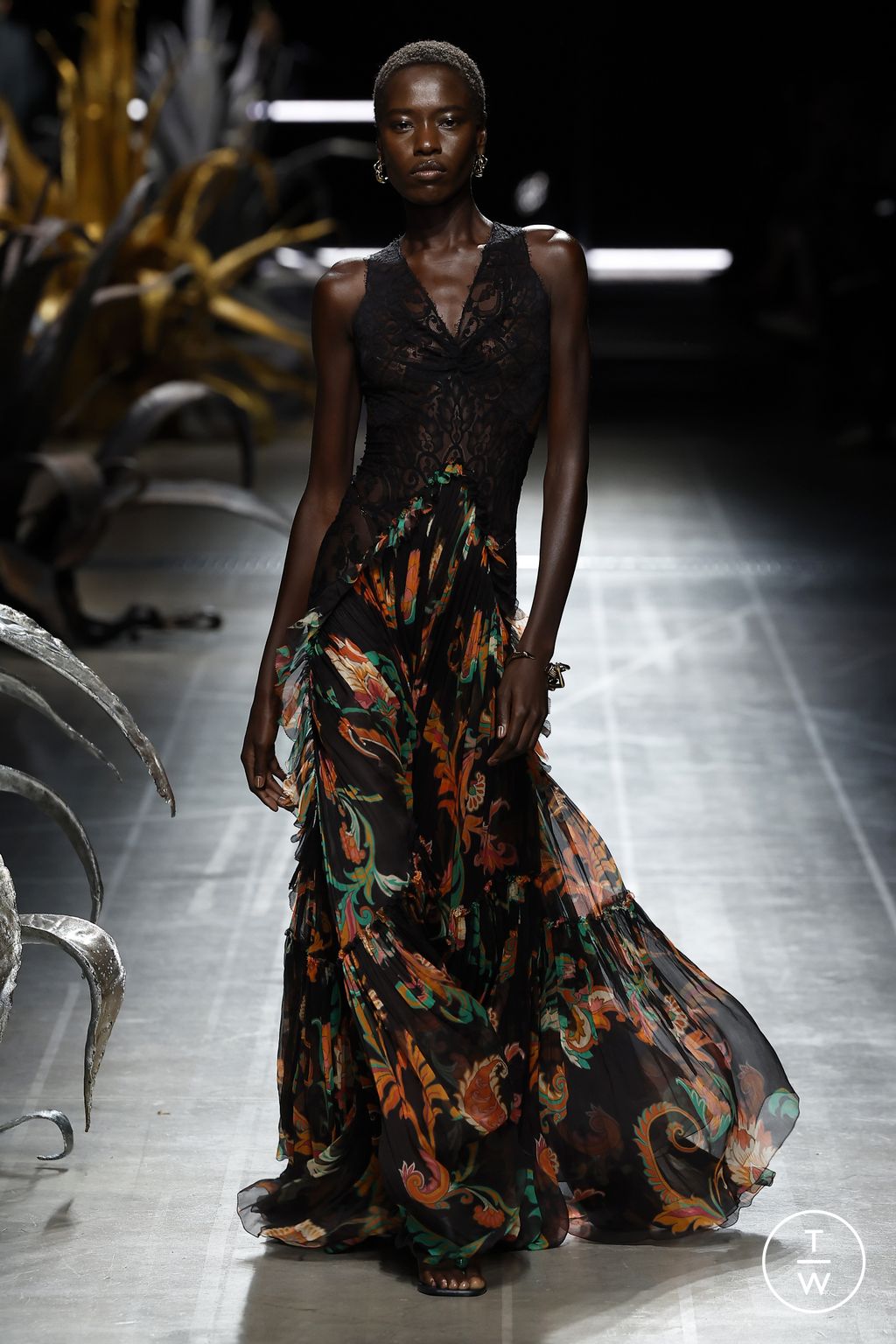Fashion Week Milan Spring/Summer 2025 look 40 from the Etro collection 女装