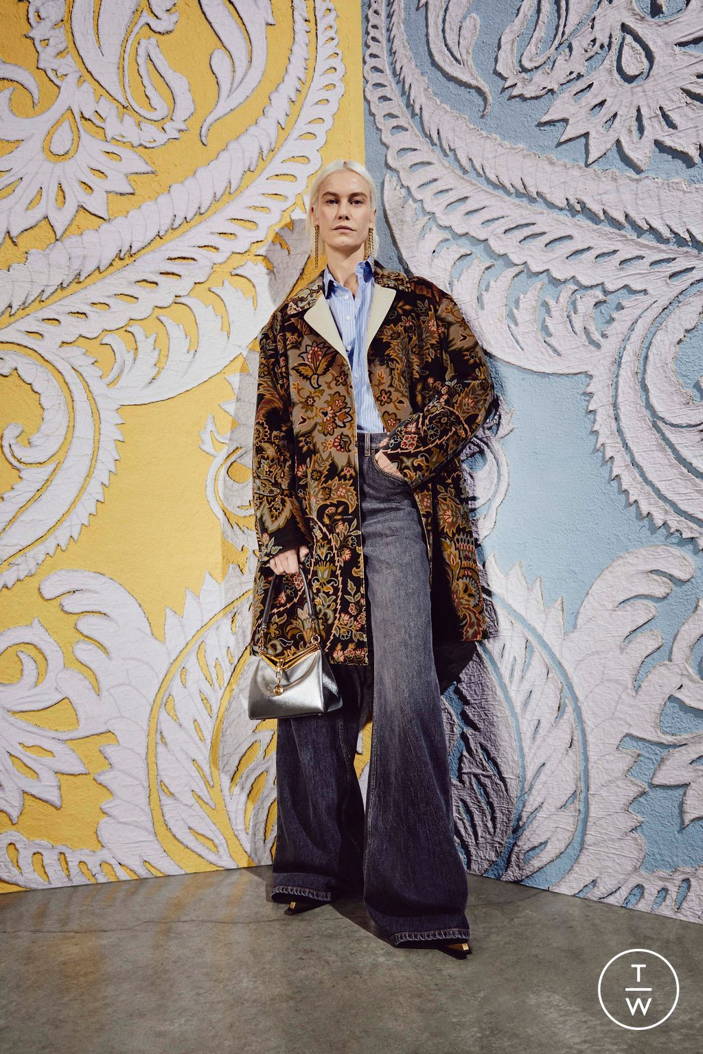 Fashion Week Milan Pre-Fall 2024 look 18 from the Etro collection womenswear