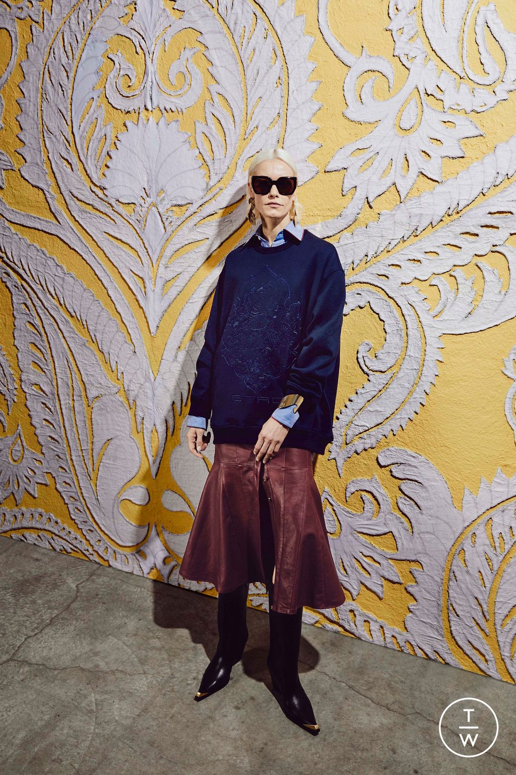 Fashion Week Milan Pre-Fall 2024 look 33 from the Etro collection 女装
