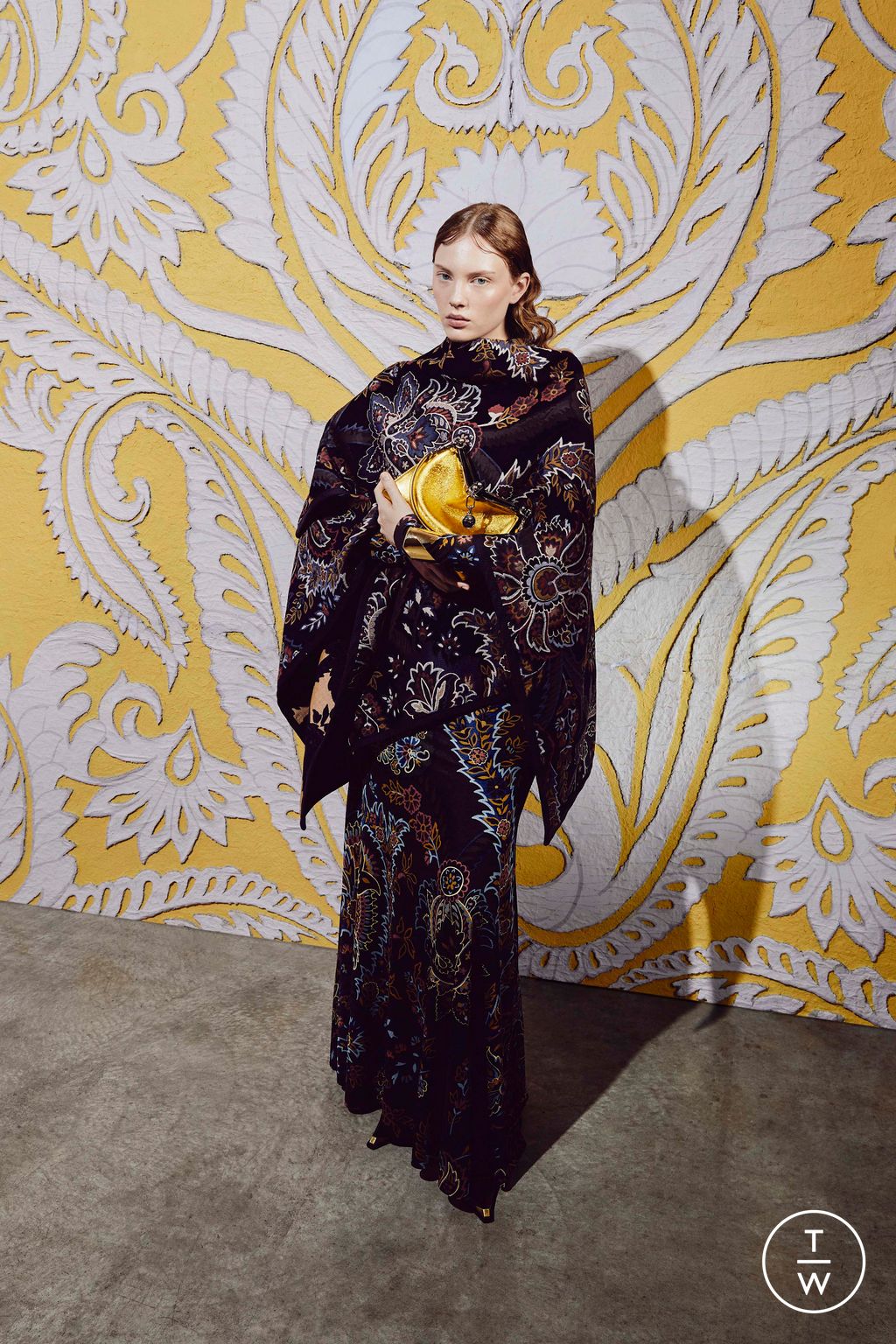 Fashion Week Milan Pre-Fall 2024 look 5 from the Etro collection 女装