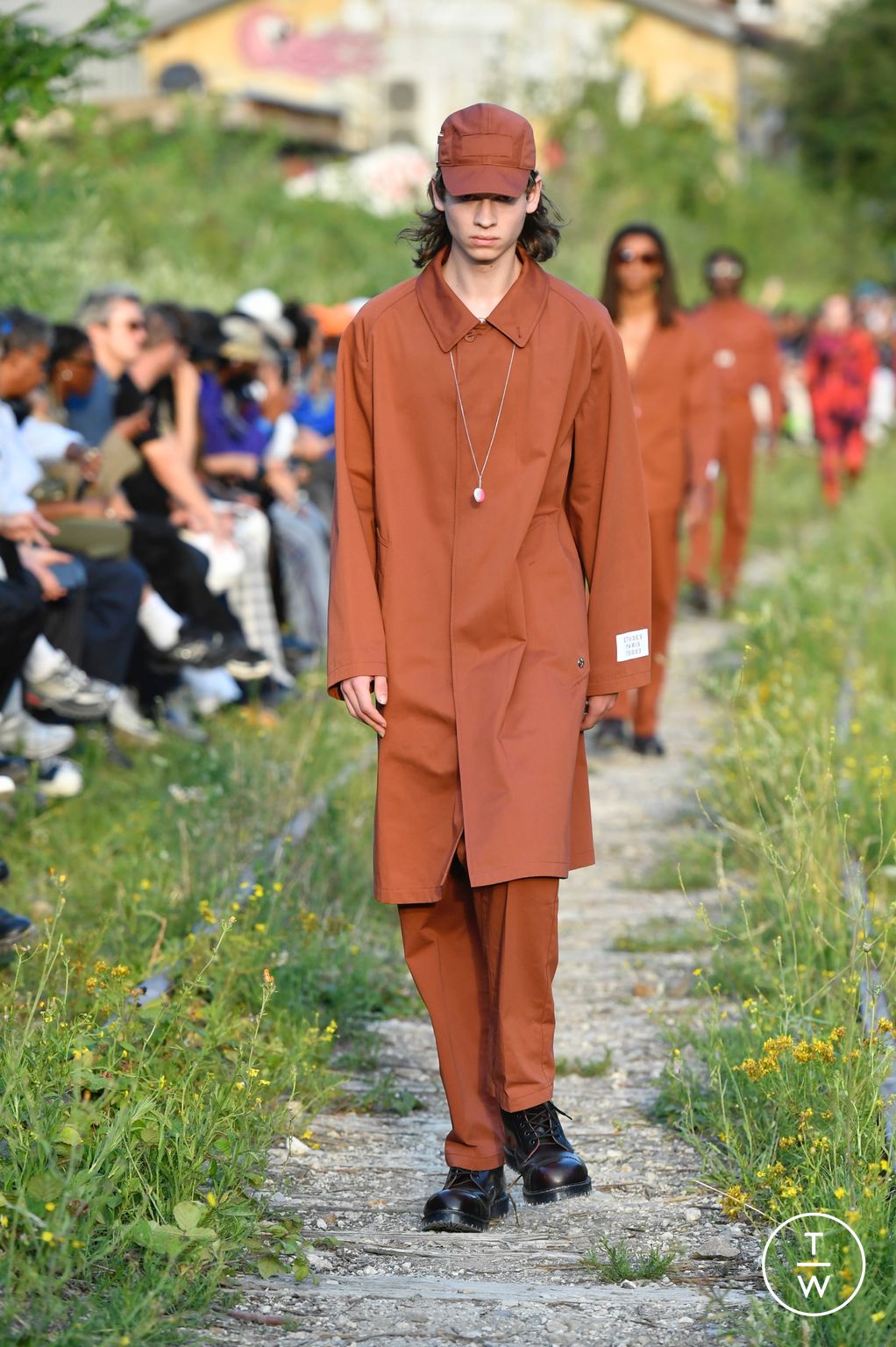 Fashion Week Paris Spring/Summer 2023 look 29 from the Études collection menswear