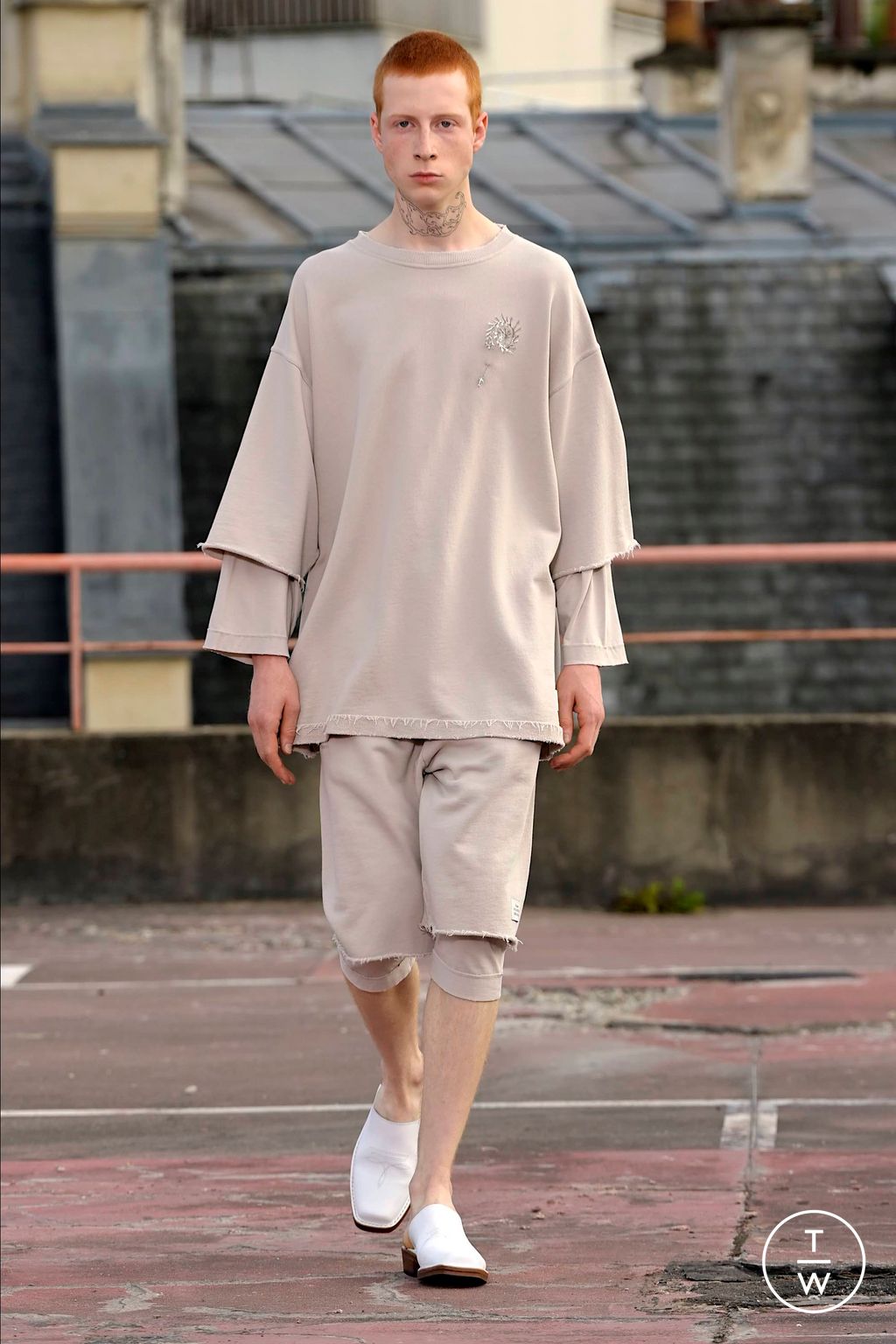 Fashion Week Paris Spring/Summer 2024 look 5 from the Études collection 男装