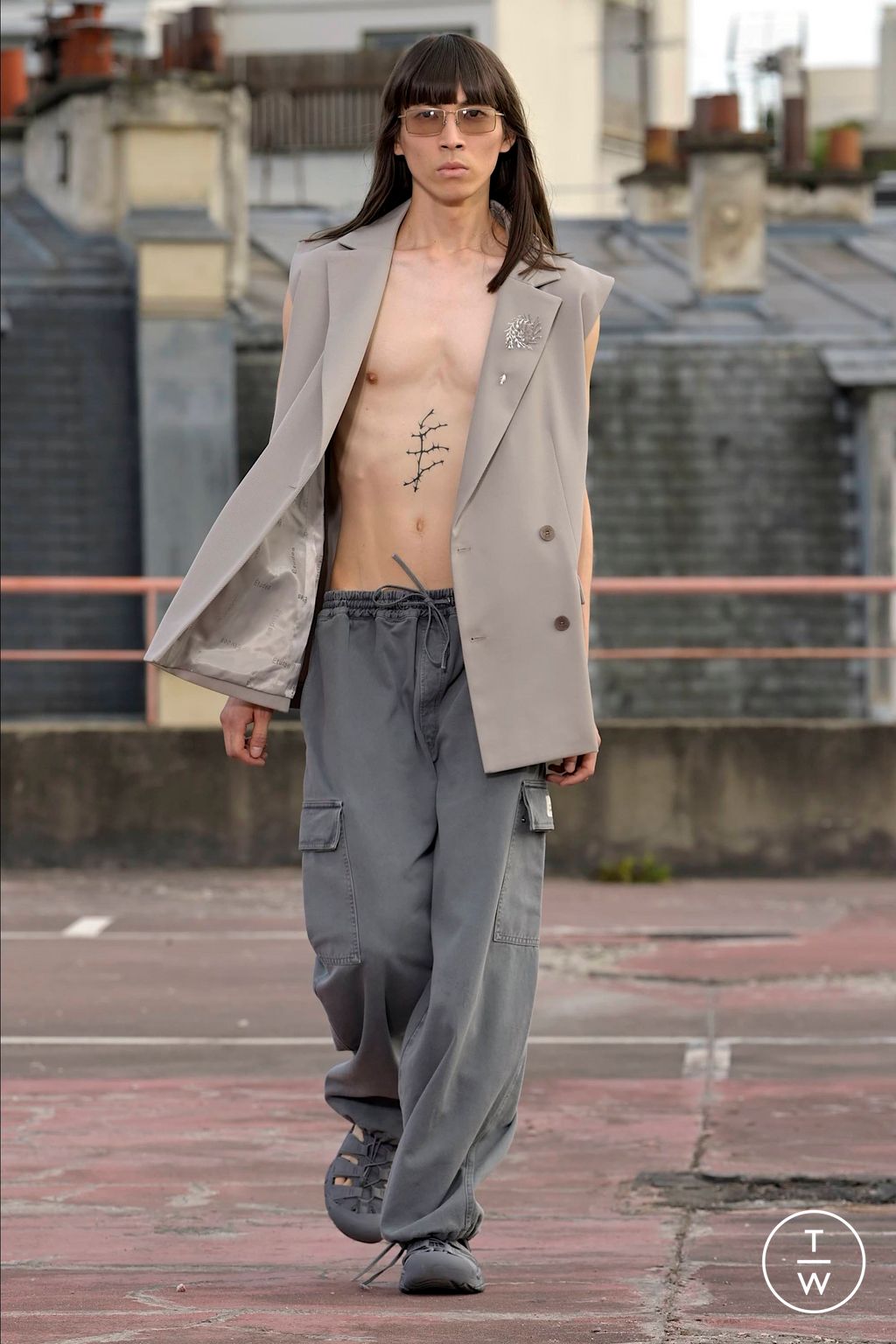 Fashion Week Paris Spring/Summer 2024 look 10 from the Études collection menswear