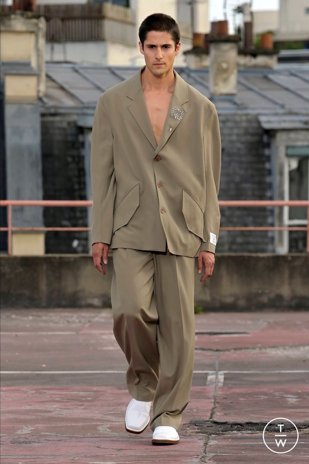 Fashion Week Paris Spring/Summer 2024 look 22 from the Études Studio collection menswear