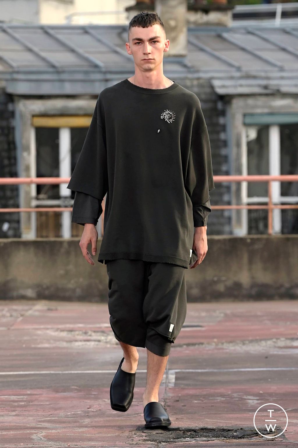 Fashion Week Paris Spring/Summer 2024 look 27 from the Études collection menswear