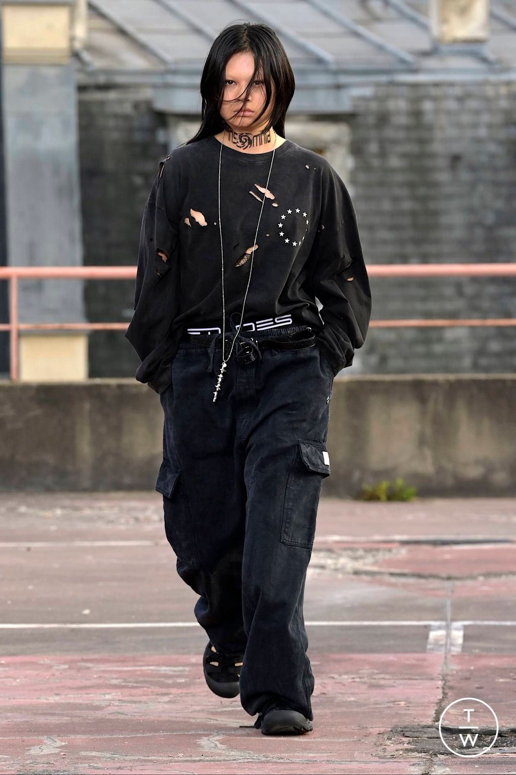 Fashion Week Paris Spring/Summer 2024 look 28 from the Études collection menswear