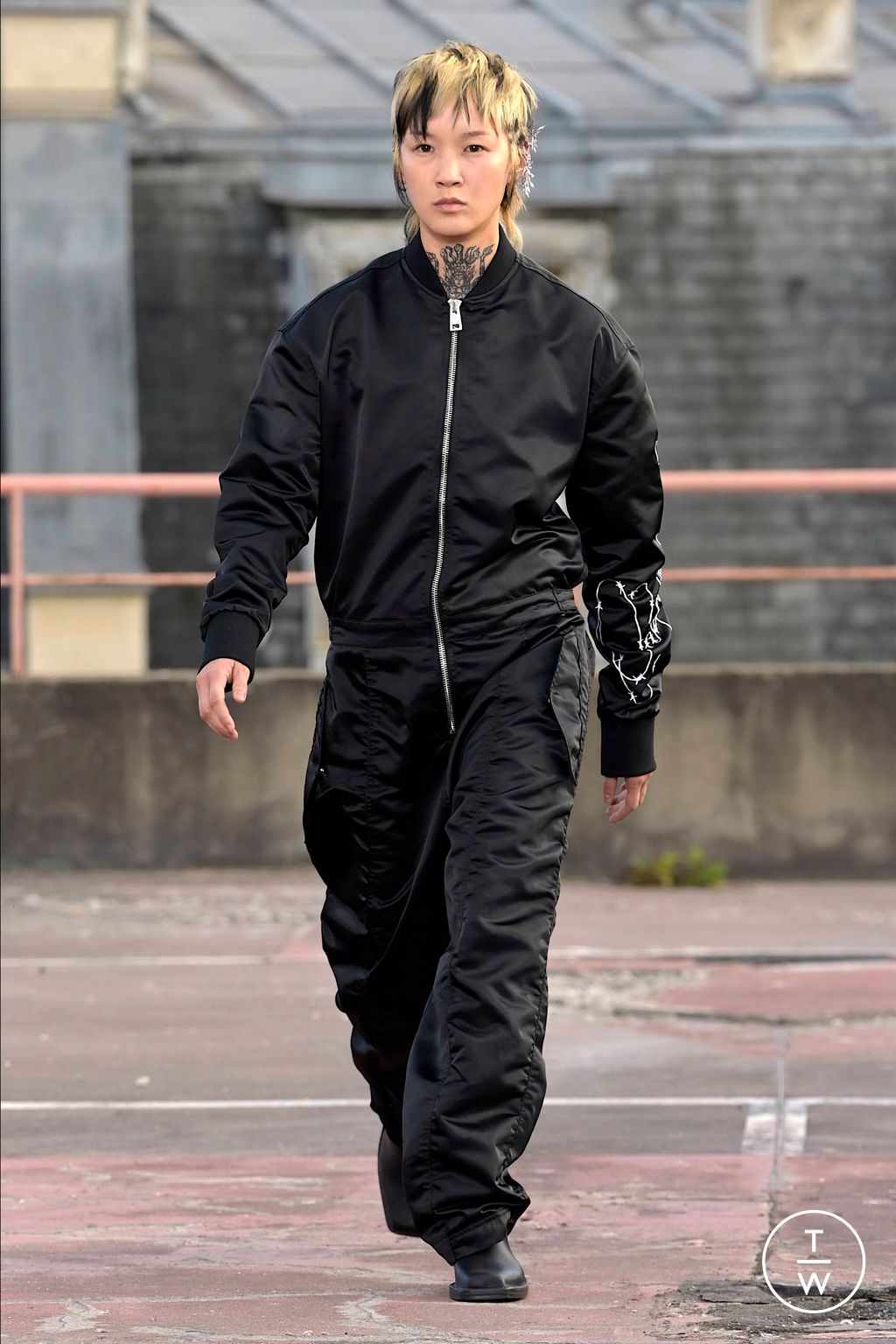 Fashion Week Paris Spring/Summer 2024 look 32 from the Études Studio collection menswear