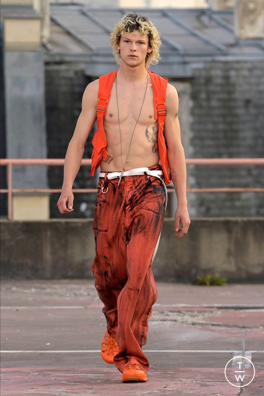 Fashion Week Paris Spring/Summer 2024 look 37 from the Études collection menswear