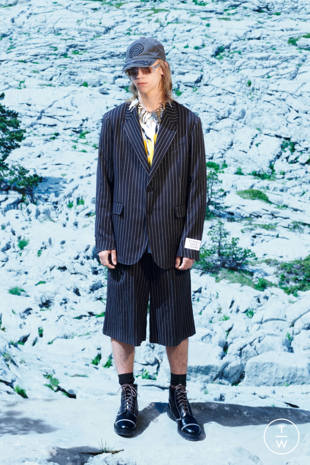 Fashion Week Paris Spring/Summer 2022 look 18 from the Études collection 男装