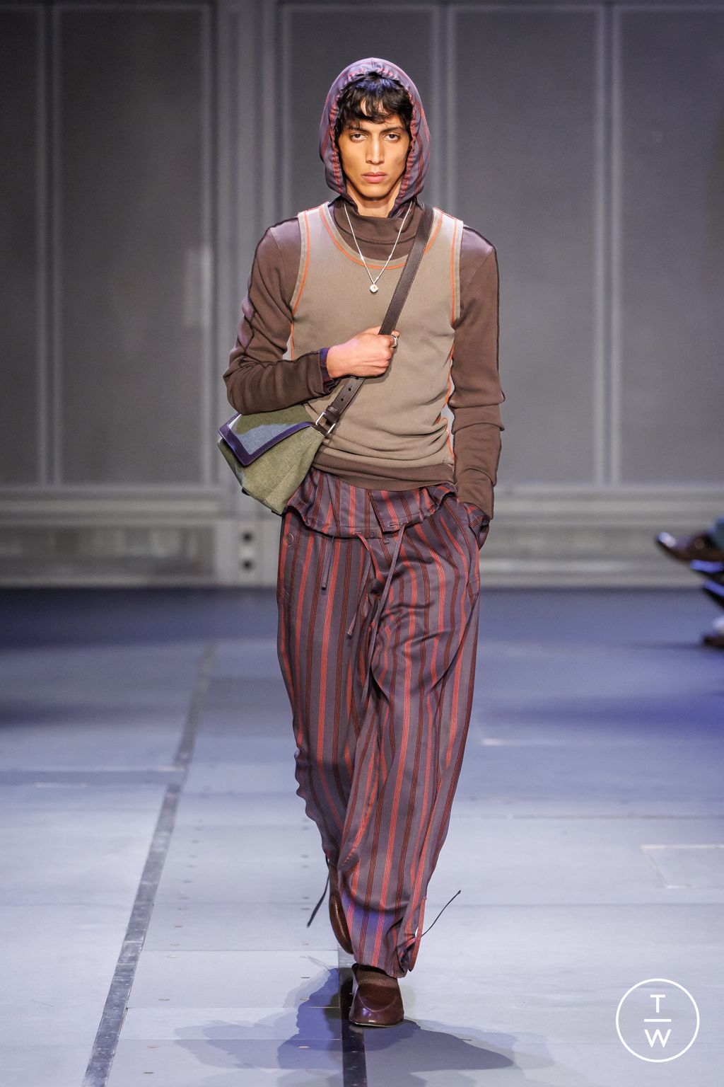 Fashion Week Paris Fall/Winter 2026 look 20 from the Études Studio collection menswear
