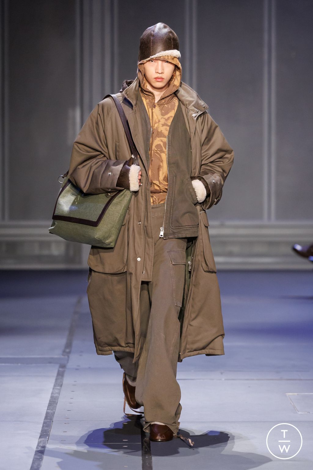 Fashion Week Paris Fall/Winter 2026 look 22 from the Études Studio collection menswear