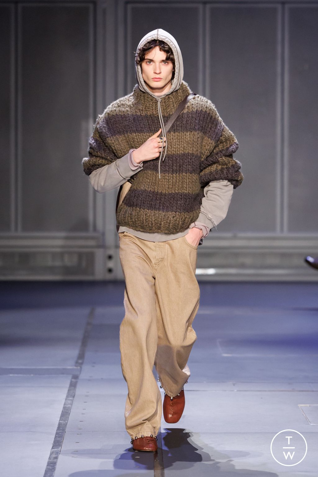 Fashion Week Paris Fall/Winter 2026 look 23 from the Études Studio collection menswear