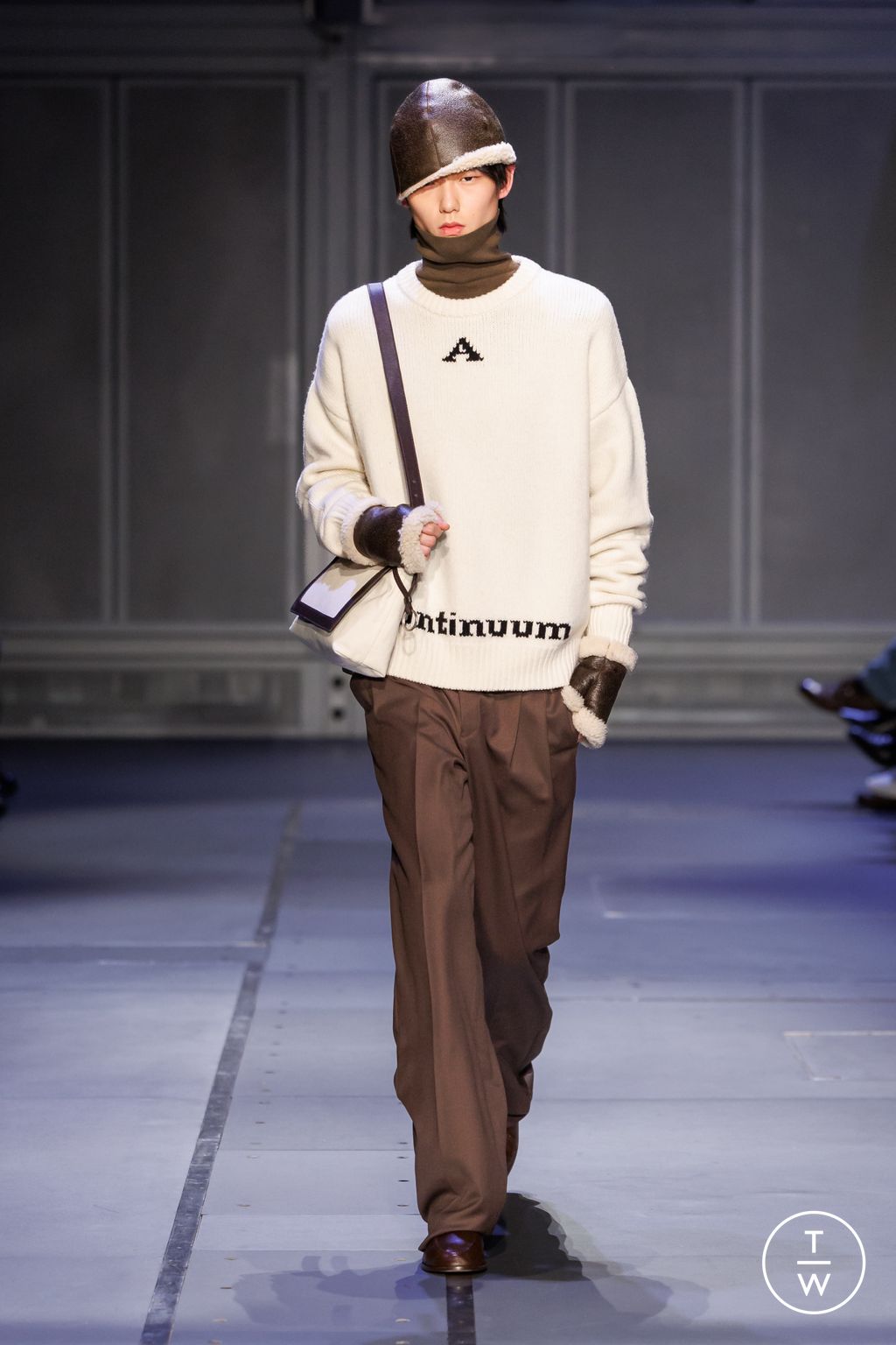 Fashion Week Paris Fall/Winter 2026 look 25 from the Études Studio collection menswear