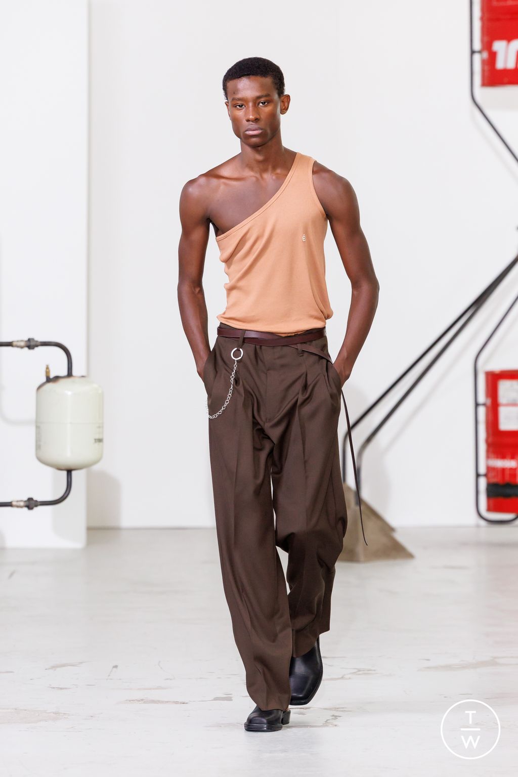 Fashion Week Paris Spring/Summer 2026 look 3 from the Études Studio collection menswear