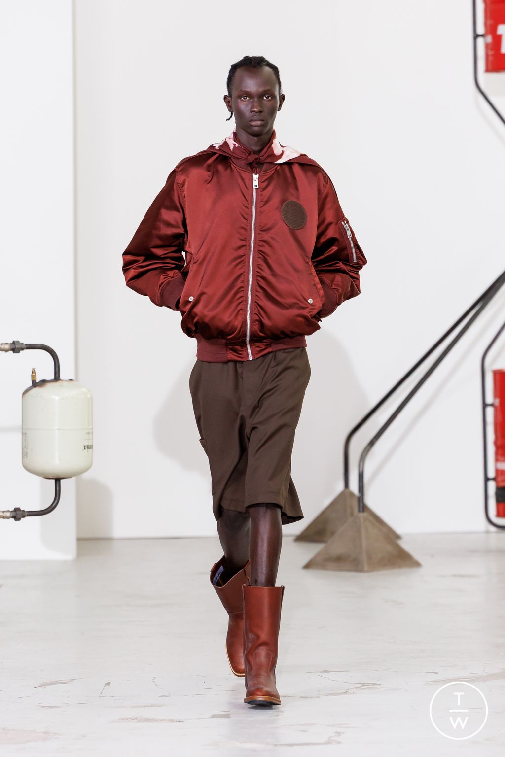 Fashion Week Paris Spring/Summer 2026 look 8 from the Études Studio collection menswear