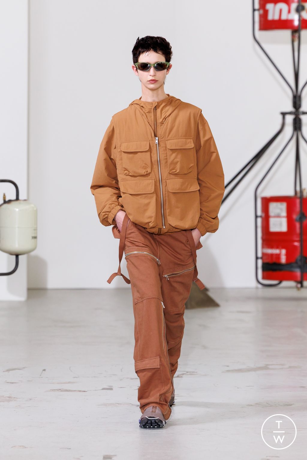 Fashion Week Paris Spring/Summer 2026 look 13 from the Études Studio collection menswear