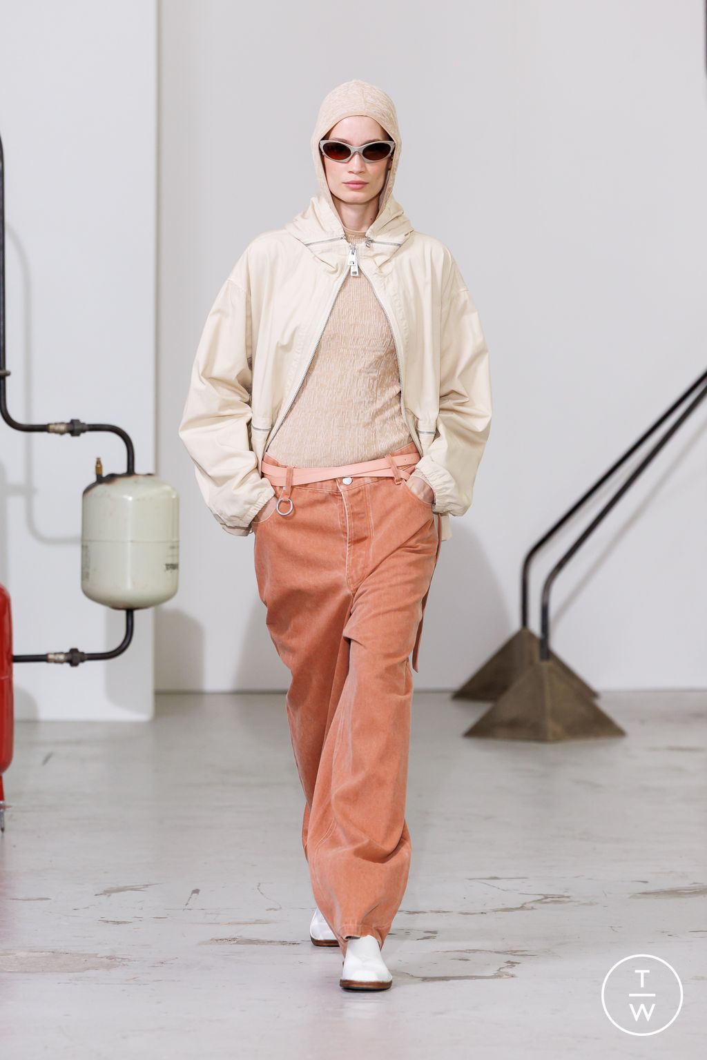 Fashion Week Paris Spring/Summer 2026 look 18 from the Études Studio collection menswear