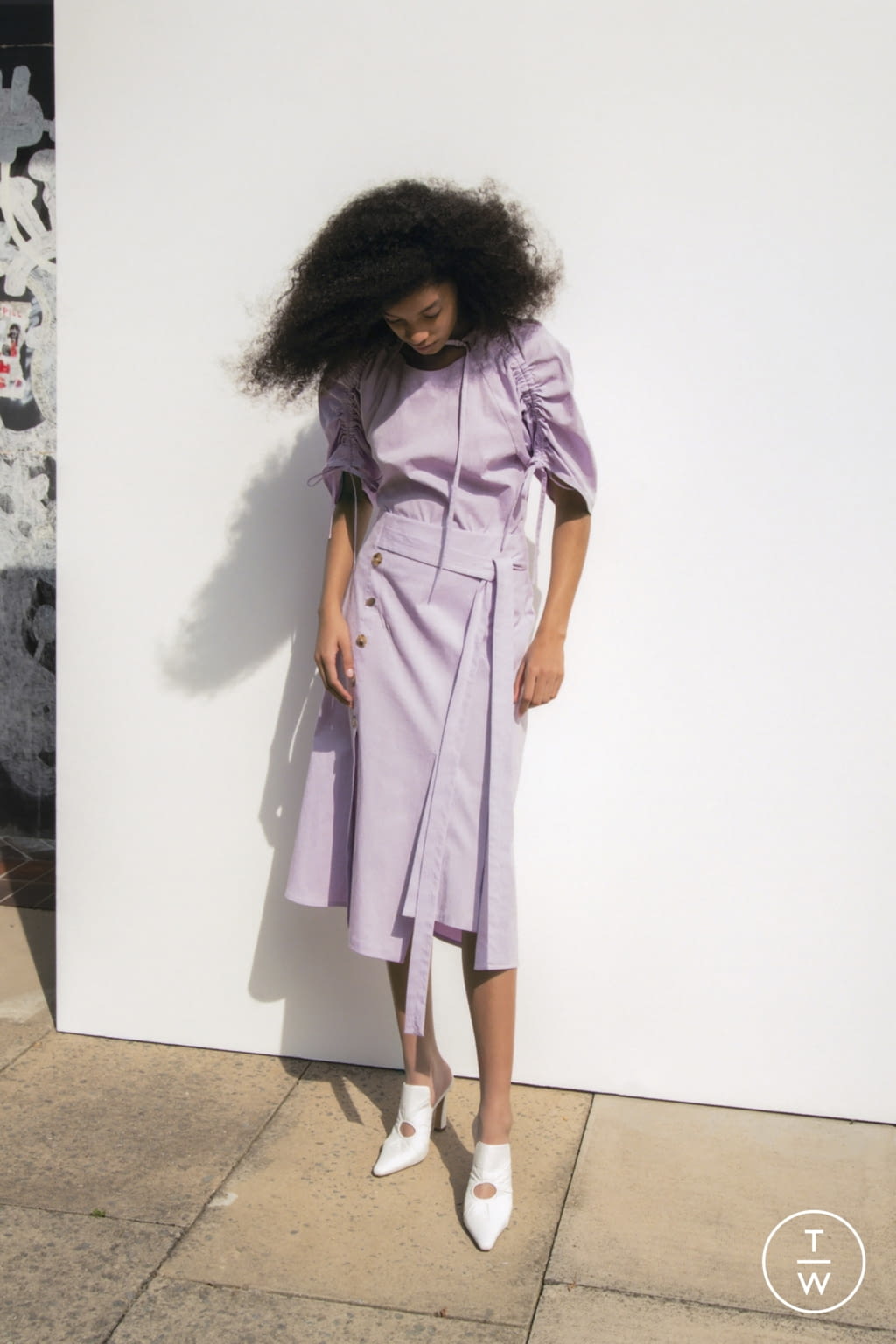 Fashion Week London Spring/Summer 2022 look 23 de la collection Eudon Choi womenswear
