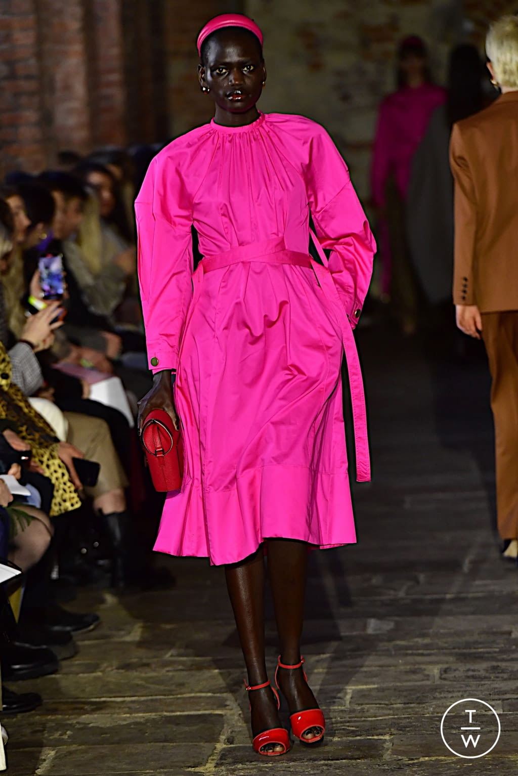 Fashion Week London Fall/Winter 2022 look 30 from the Eudon Choi collection womenswear